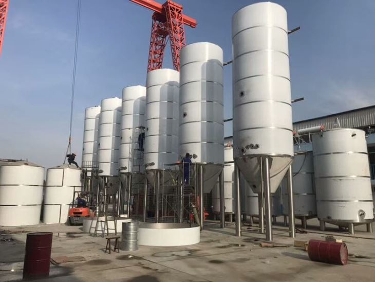 Turnkey Craft Beer Making Machine 500L Beer Brewery Equipment For Sale